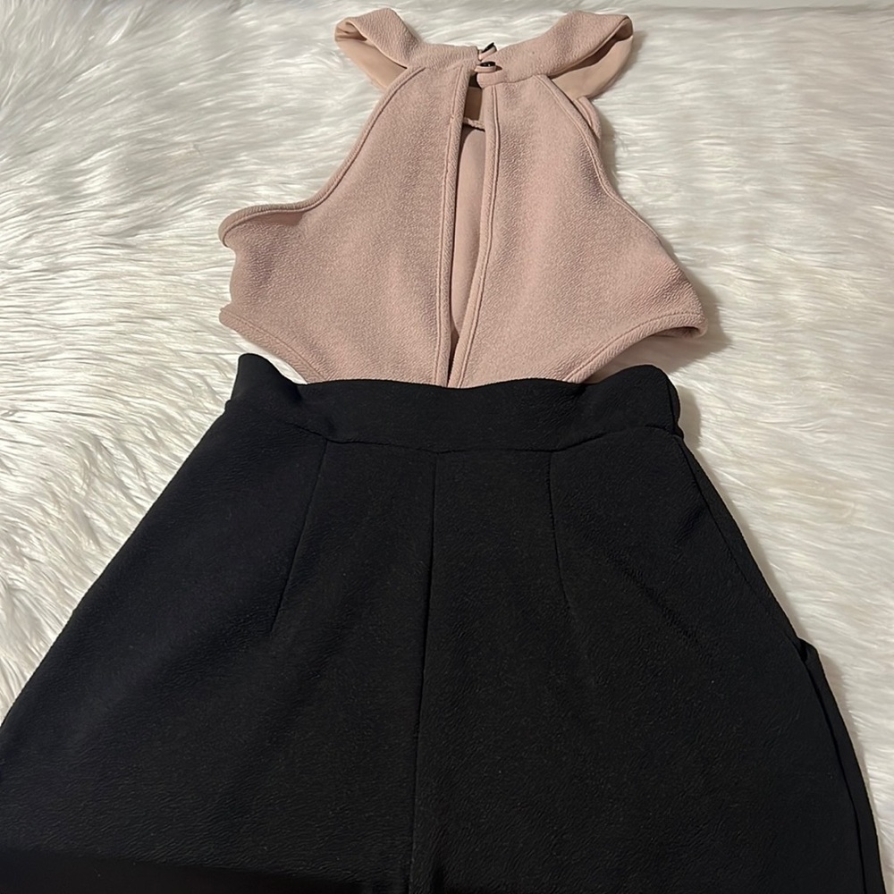 CHARLOTTE RUSSE JUMPSUIT - Picture 2 of 8